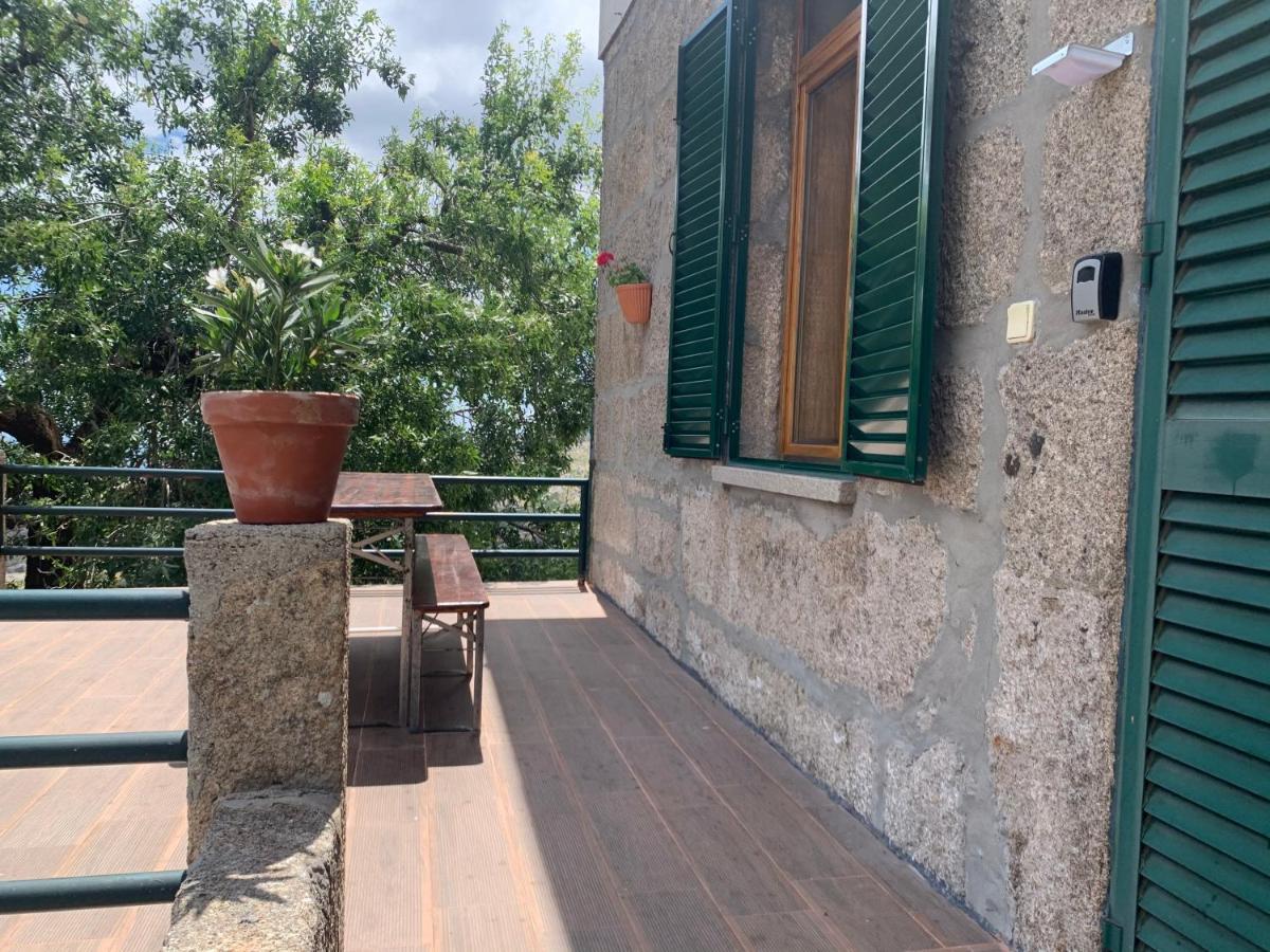 Patio Da Estrela - Chales Moura Penhas da Saúde Zewnętrze zdjęcie